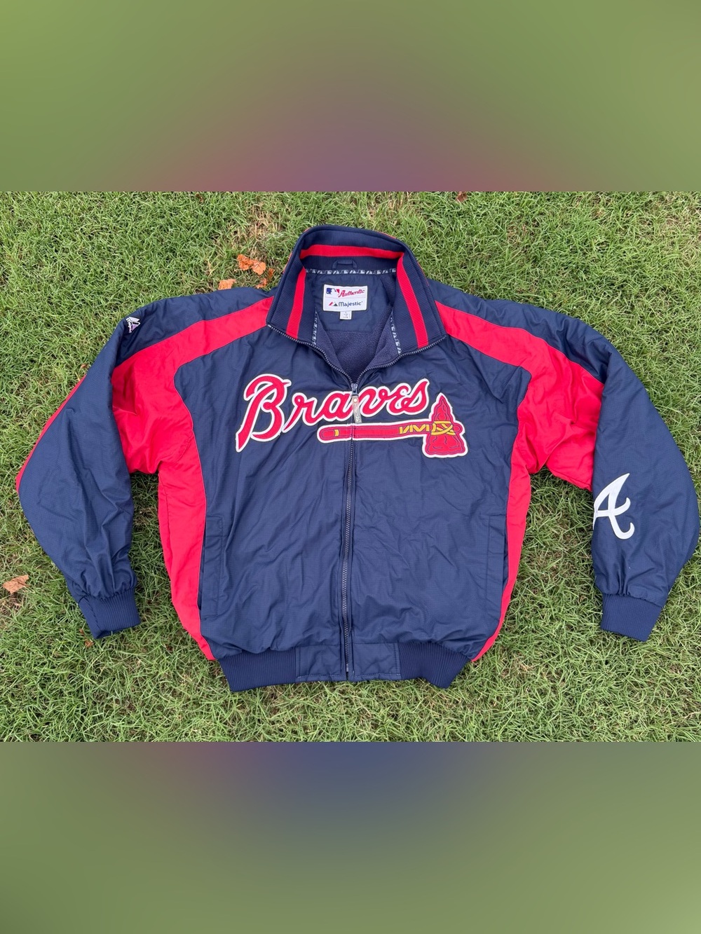 Atlanta Braves Jacket L Mens Majestic Full Zip Blue warm Great condition